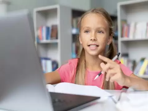 Beyond Slack: Comprehensive Guide to Intranet Software for Schools and Higher Education