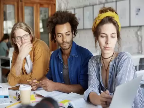 The Role of Intranet Platforms in Student-Run Startups