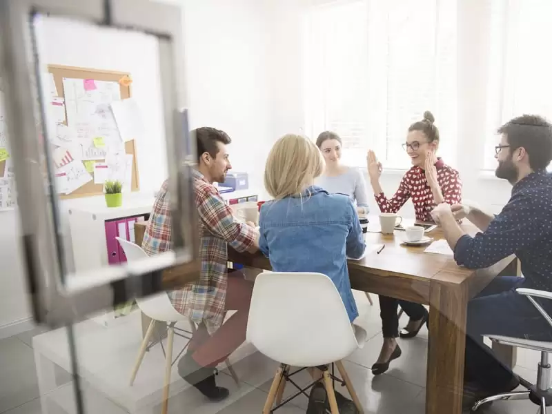 Vertical, Horizontal & Diagonal Communication – A Complete Guide 2026 ...