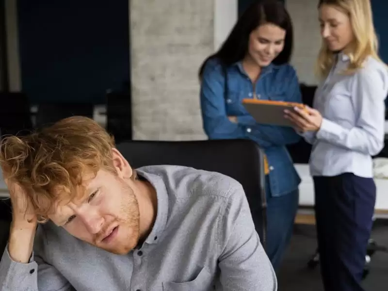 Bad Leadership in 2025: Signs, Examples, and How to Address Its Effects
