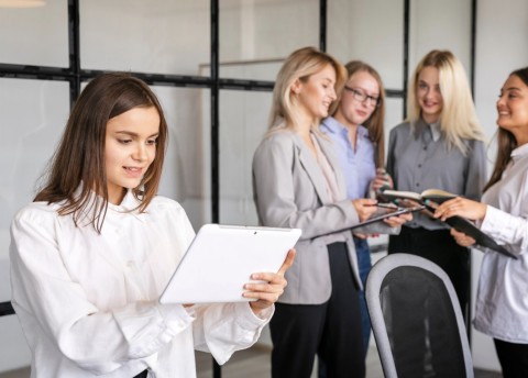 Top Latest HR Trends That Matter Most in 2025