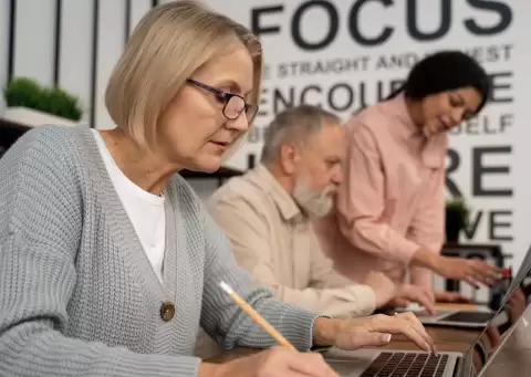 5 Solutions to Learning and Development (L&amp;D) for Employees - 2025 Complete Guide