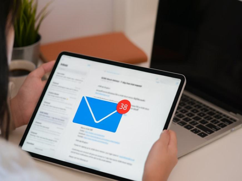6 Best Cold Email Software in 2025 for Remote Sales Teams: Expert reviews