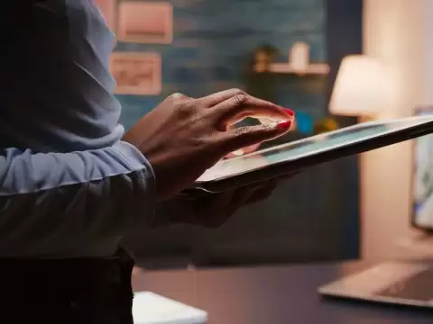 How small and mid-sized businesses can use Intranet to solve problems?