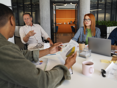How the Best AI Meeting Minutes Generator are a Game-Changer for Productive Teams?