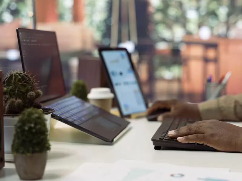 digital-workspace-solutions Comparing 10 Digital Workspace Software and Applications How to Choose For Modern Teams - Insight Blog