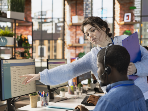 How Customer Lifecycle Management Software Can Achieve Better Compliance + Customer Retention