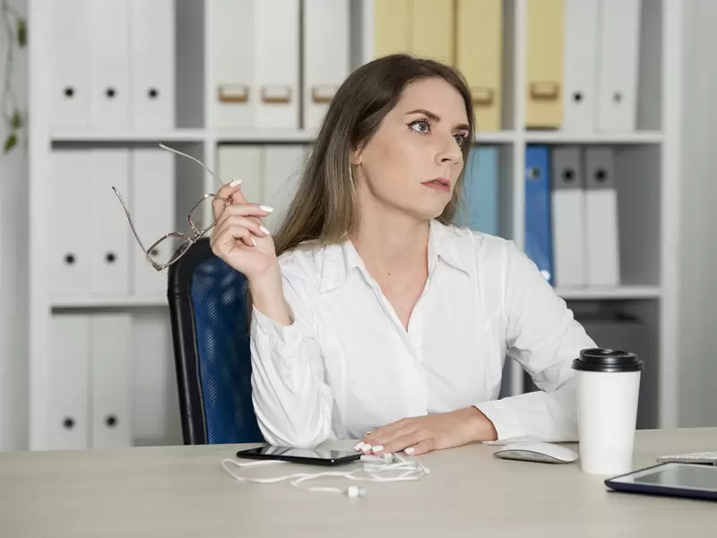 What-Quiet-Quitting-Really-Means How to Stop Quiet Quitting and Boost Engagement in Remote Teams in 2026 - Insight Blog