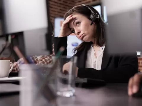 Fix Slow Customer Service Handling for Reception and Retain More Customers