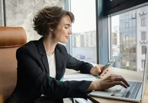 How Leading Law Firms Are Using AI to Reduce Administrative Work While Competitors Fall Behind