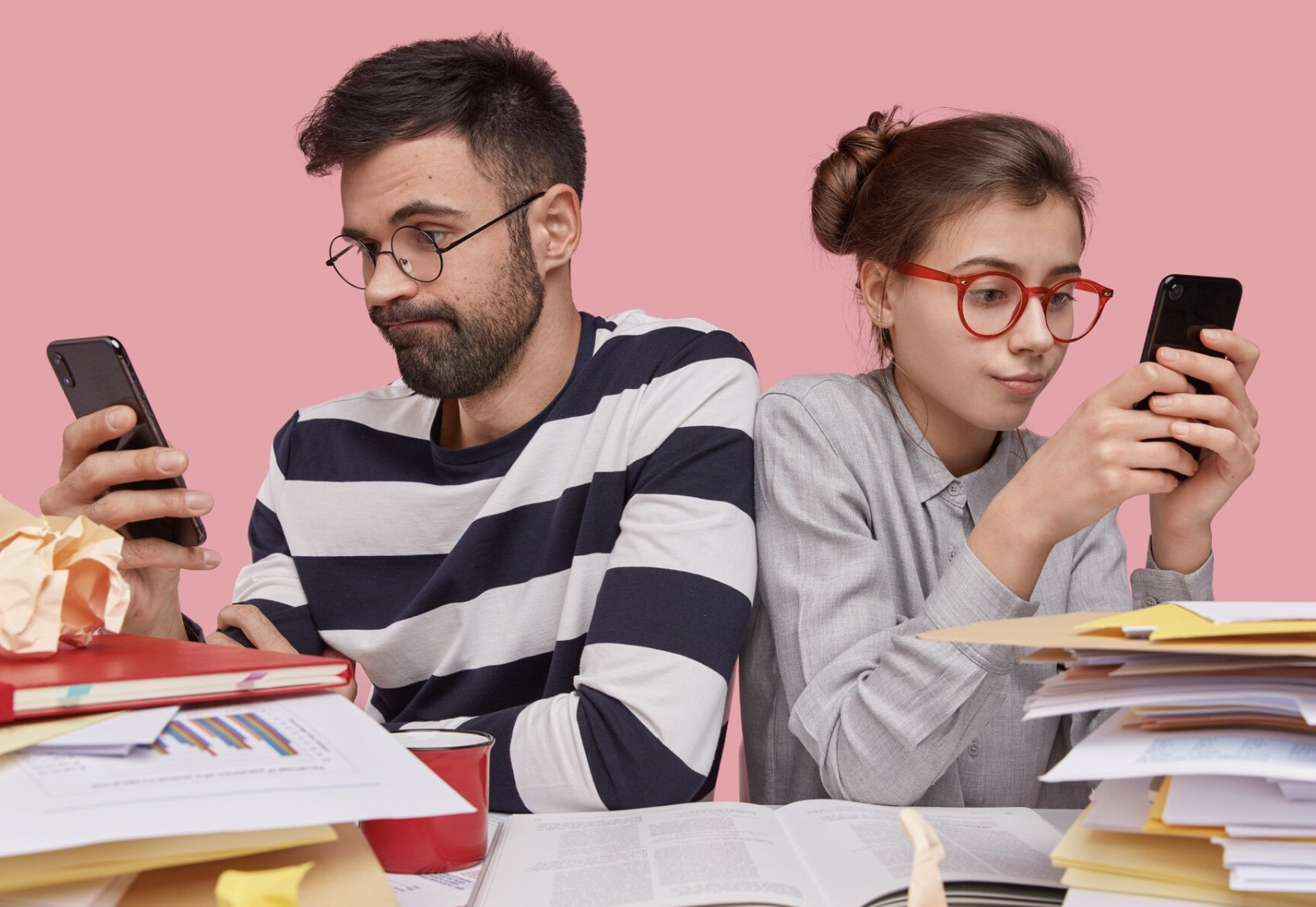 The-Hidden-Cost-of-Too-Many-Apps Reducing App Fatigue - Replace Too Many Apps with One Internal Comms Platform - Insight Blog