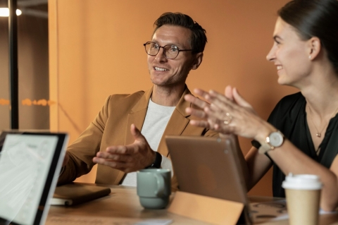 8-Benefits-of-Effective-Workplace-Communication