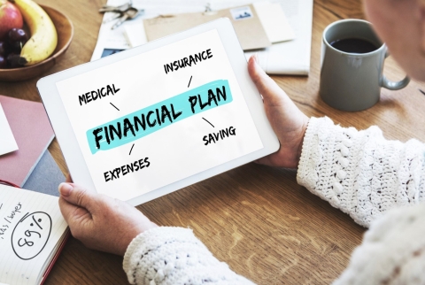 What Should Be in an Employee Financial Wellness Resource Hub? 12 Must-Have Resources