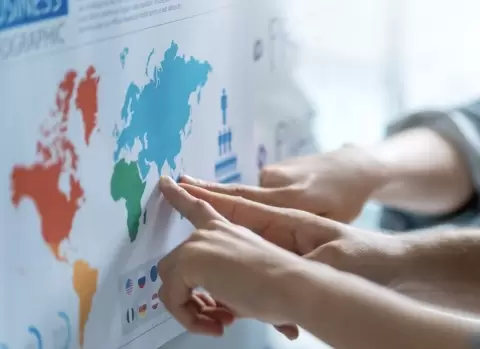 Growing Globally? How to Manage International Shipping Without Losing Team Alignment