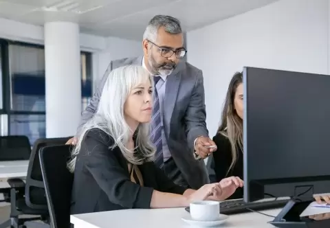 When Should You Hire IT Consulting Companies? 9 Costly Warning Signs Growing Businesses Can&rsquo;t Ignore