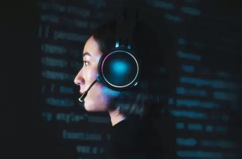Customer Service AI Agent: 4 Tools Reviewed to Help Your Team Respond Faster in 2027