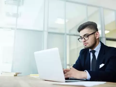 b2ap3_thumbnail_Managing-Remote-Employees Advantages Remote Working: Is it Right for You? Employees and Employers - Insight Blog - AgilityPortal