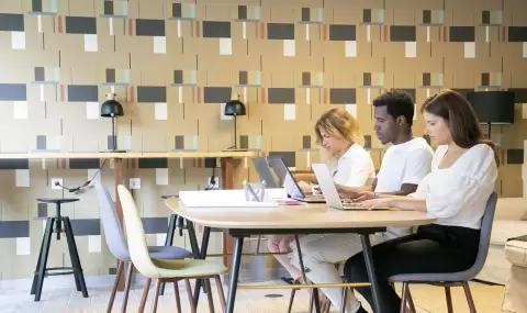 Finding Communal Work Spaces Near Me: How to Choose the Right Space for Your Growing Business