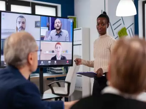 How Can Businesses Build Trust With Teams That Work From Home?