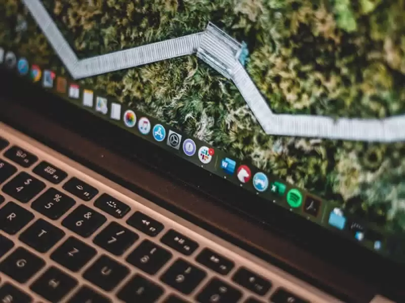 Key Benefits of Connecting Your Outlook Calendar to Slack