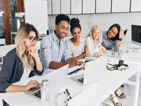 Intranet landing pages: Tips to make them engaging and relevant