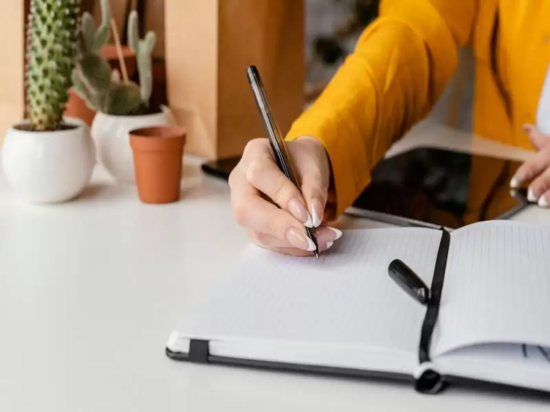 Benefits of a gratitude wall in the workplace