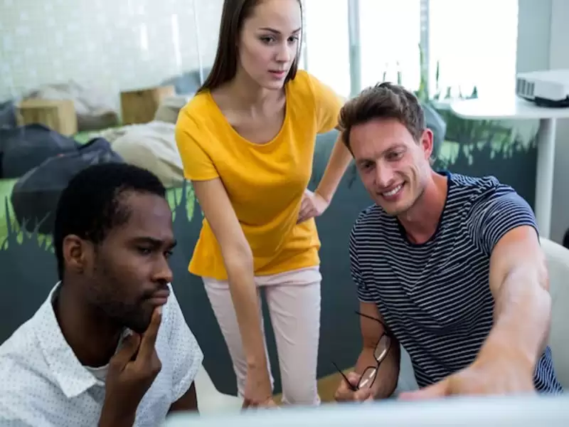 b2ap3_large_Reasons-to-improve-collaboration-in-the-workplace- Importance of collaboration in the workplace: Why its Important in 2026? - Insight Blog