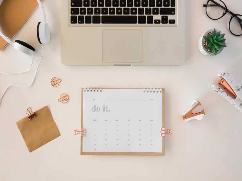 What should you add to the hr annual planning calendar