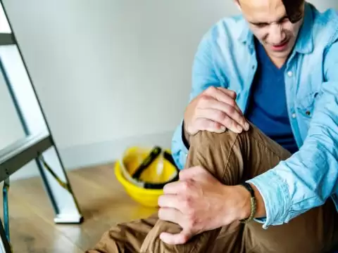 7 Reasons You Need Workers Compensation Insurance For Your Business