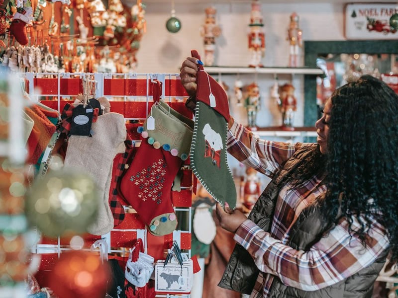 SEO Tips for The Holidays: How to Optimize Your Store