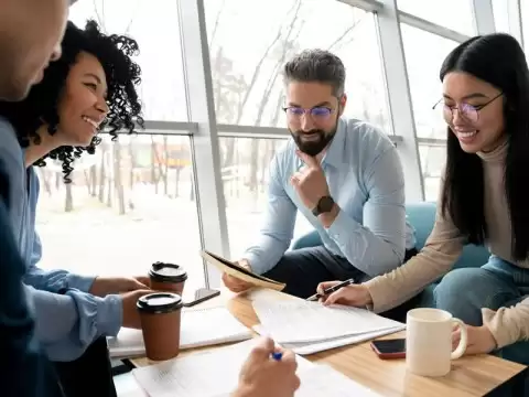 Future of Internal Communications in the Workplace (2023 and Beyond)