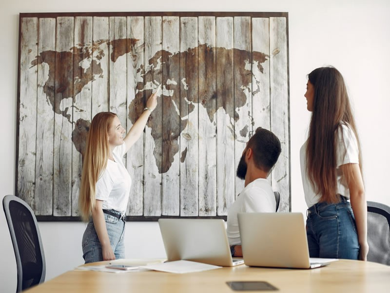 5 Helpful Strategies for Companies Looking for Talent Globally  