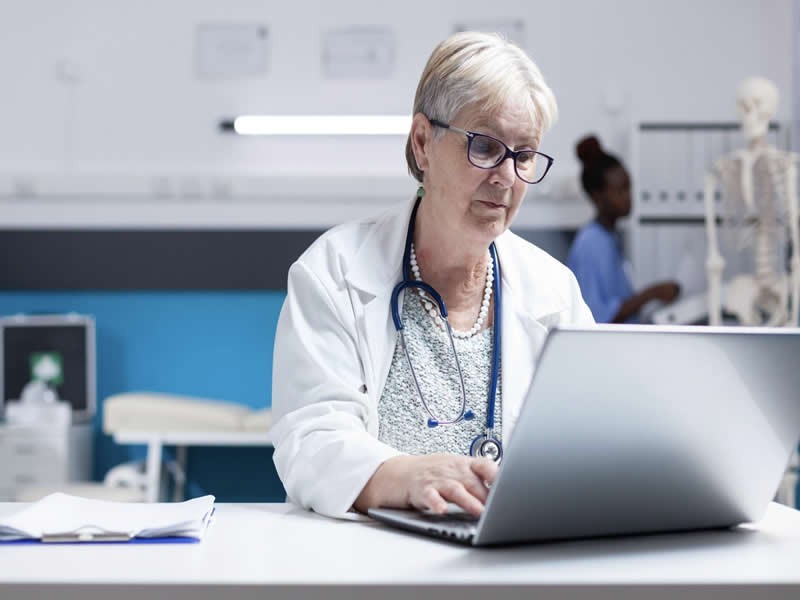 Transforming Healthcare Education: 7 Ways on How Learning Management System Solutions can Help Hospitals